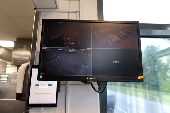 Kasseapparat CBE, dankortterminal samt computerskærm
