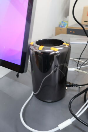 Mac Pro 2013 samt 27" Thunderbolt display APPLE