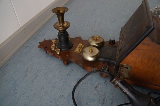 Antik telefon 