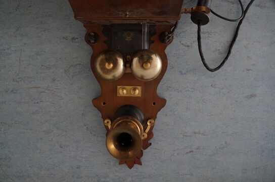 Antik telefon 