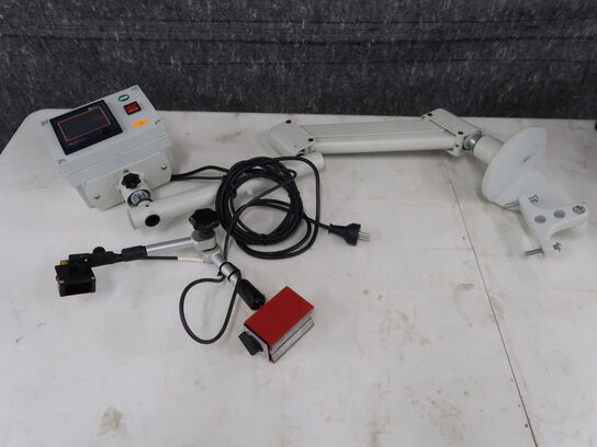 Data logger MULTICON SIMEX m. optoNCDT laser hoved