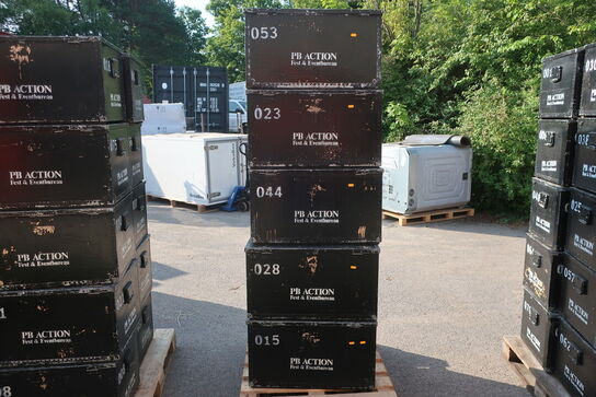 10 stk. cases til vinglas, festivalgrej m.v.
