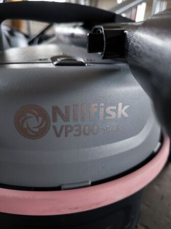 Støvsuger NILFISK VP300 HEPA - Grå (Se beskrivelse)