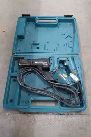 Gipsskruemaskine MAKITA 6836