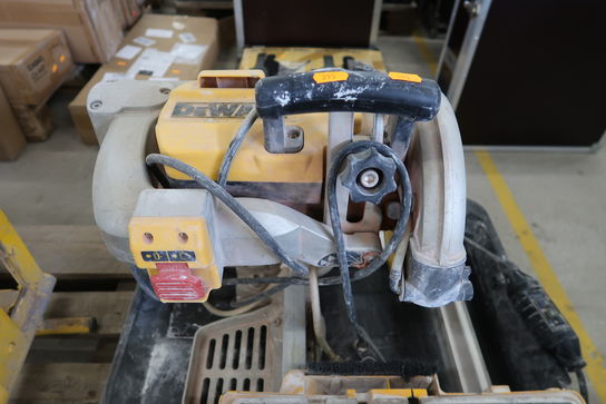 Flisesav DEWALT D24000