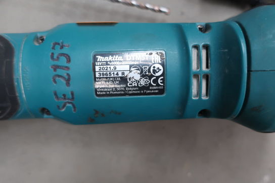 Akku bore/skruemaskine MAKITA DHP481, akku multicutter MAKITA DTM51 med 2 stk. batterier samt lampe