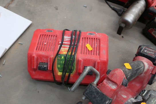 Akku rundsav MILWAUKEE M18 CCS55 med batteri og lader