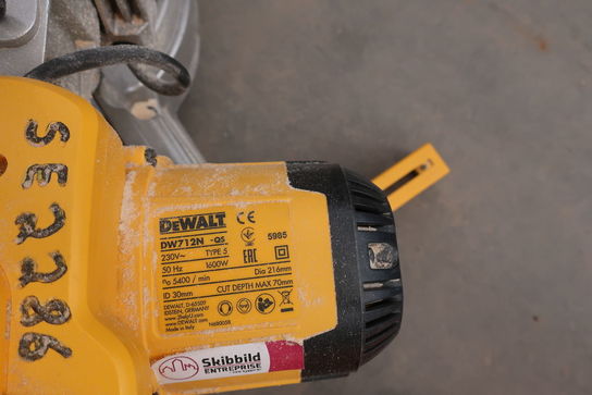 Kap-/geringssav DEWALT DW712N-QS med arbejdsbord