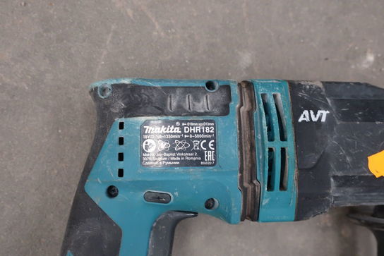 Akku borehammer MAKITA DHR182 med batteri og lader