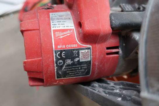 Akku rundsav MILWAUKEE M18 CCS55 med batteri og lader