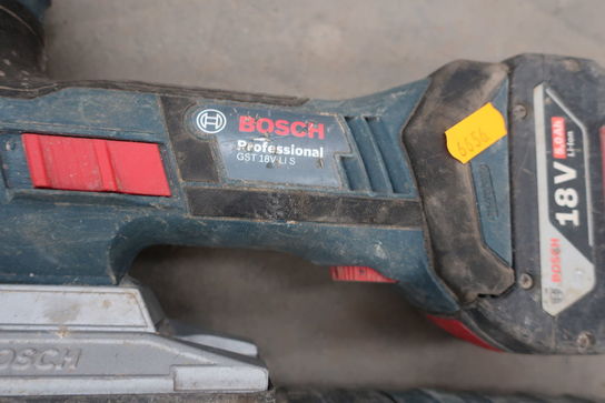 Akku borehammer BOSCH GBH 18V-20, akku stiksav BOSCH GST 18V LI S med 2 stk. Batterier og lader