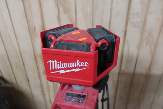 Arbejdslampe MILWAUKEE M18 HOSALC