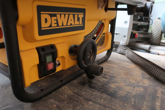 Bordrundsav DEWALT DW745-QS