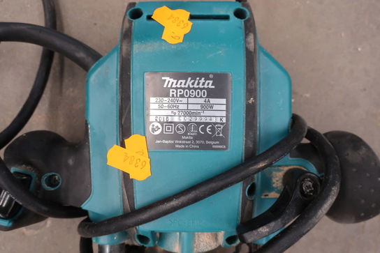 Overfræser MAKITA RP0900