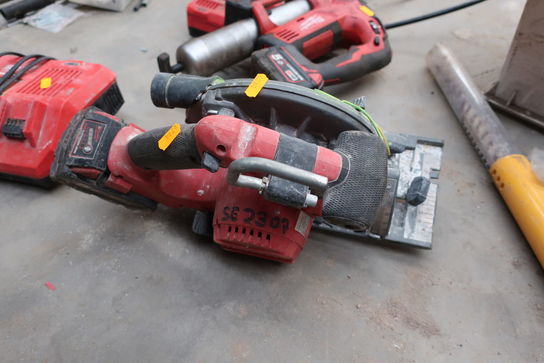 Akku rundsav MILWAUKEE M18 CCS55 med batteri og lader