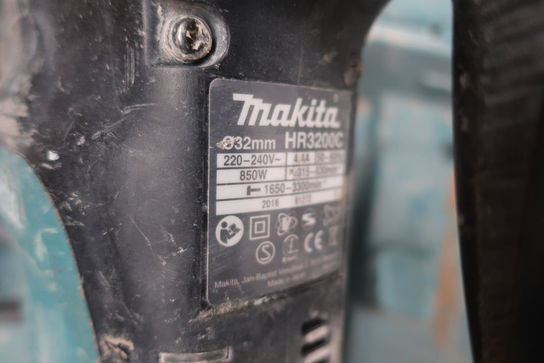 Mejselhammer MAKITA HR3200C