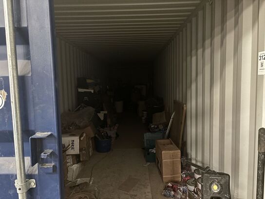 40 fods container uden indhold. Afhentes efter aftale