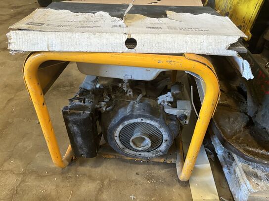 Generator, Worms TRISTAR 8510