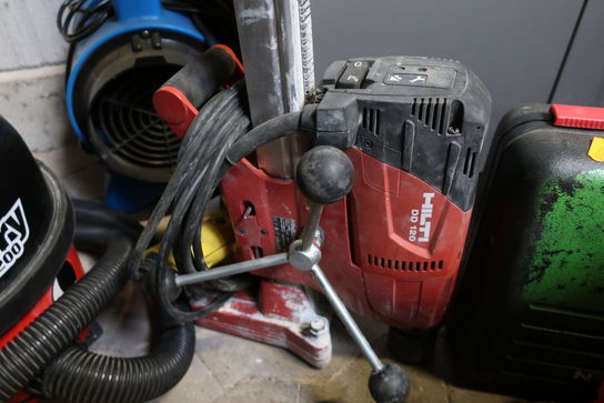 Diamantboremaskine HILTI DD120 på stativ