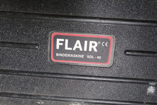 Akku bindemaskine FLAIR XDL-40 med 2 stk. batterier og lader