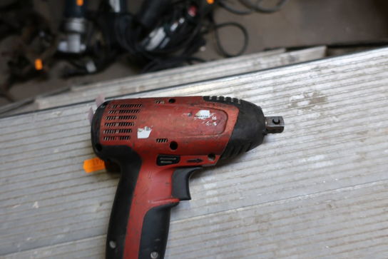 Akku slagnøgle HILTI med batteri