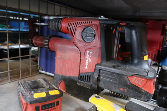 Akku borehammer HILTI med 2 stk. batterier