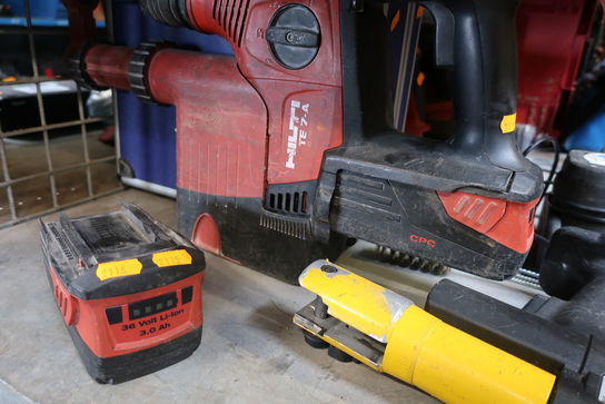 Akku borehammer HILTI med 2 stk. batterier