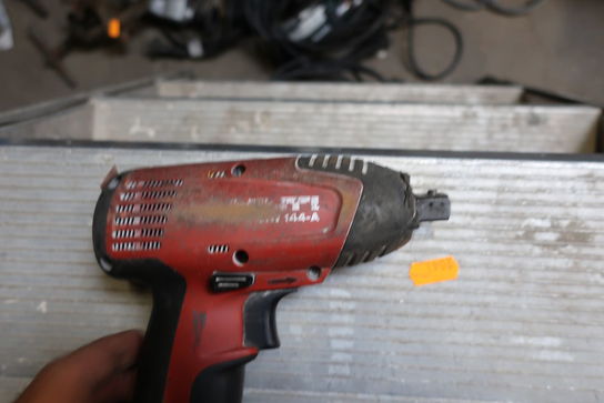 Akku slagnøgle HILTI med batteri