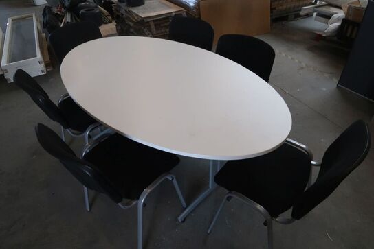 Bord med 6 stole