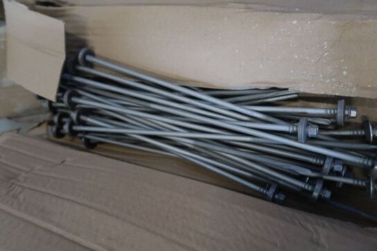 Ca. 300 stk. skruer 5,5(6,3) x 250 mm