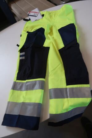 1 par arbejdsbukser, str. 88