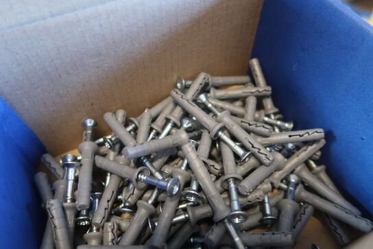570 stk. slagplugs 6x35/10 mm