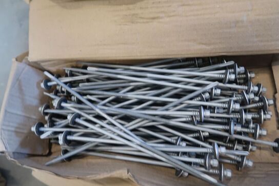 Ca. 300 stk. skruer 5,5(6,3) x 240 mm