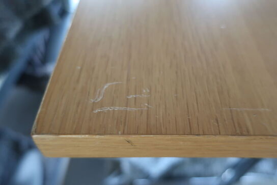 Justerbar bord