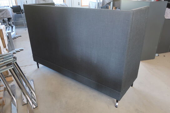 Højrygget sofa OFFECCT