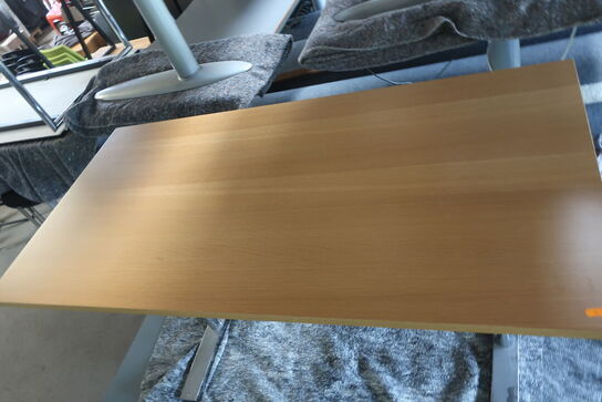 Justerbar bord