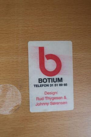 Bord i 3 dele BOTIUM