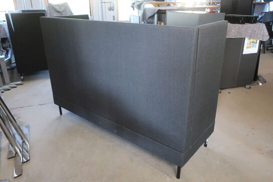 Højrygget sofa OFFECCT