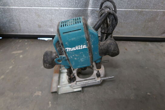 Overfræser, Makita RP0900