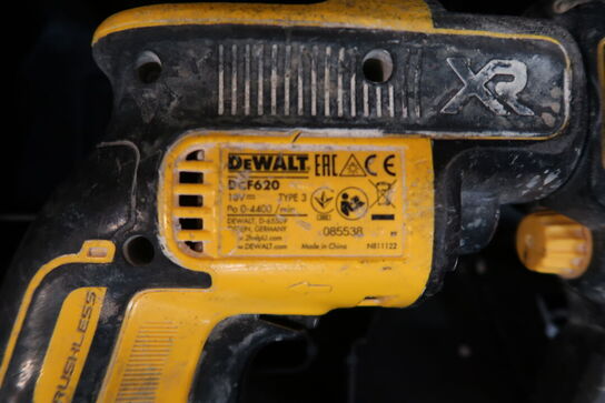 Akku Skrueautomat DeWalt DCF620 + DCF6202 