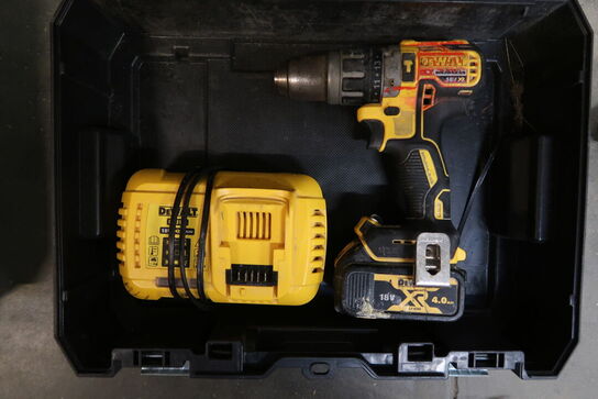 Akku slagboremaskine, DeWalt DCD796