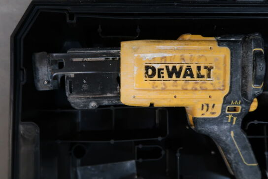 Akku Skrueautomat DeWalt DCF620 + DCF6202 