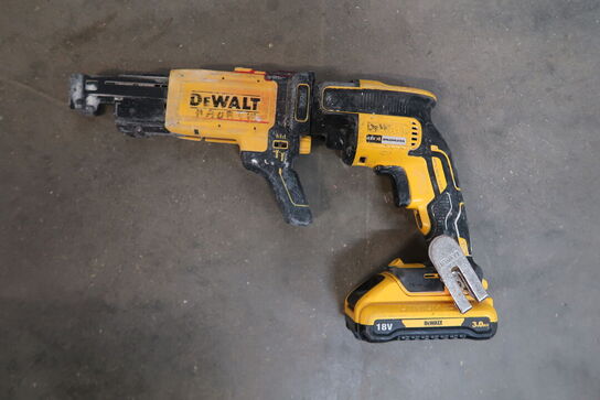 Akku Skrueautomat DeWalt DCF620 + DCF6202 