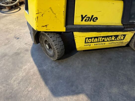 GAFFELTRUCK Diesel  Yale 2.5 Ton