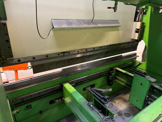 BEYELER PR 8 150T x 3100 - CNC-KANTPRESSE