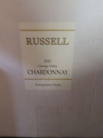 12 fl. rødvin, RUSSELCHARDONNAY CIENEGA VALLY 2022