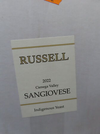 12 fl. rødvin, RUSSEL SANGIOVESE CIENEGA VALLY 2022