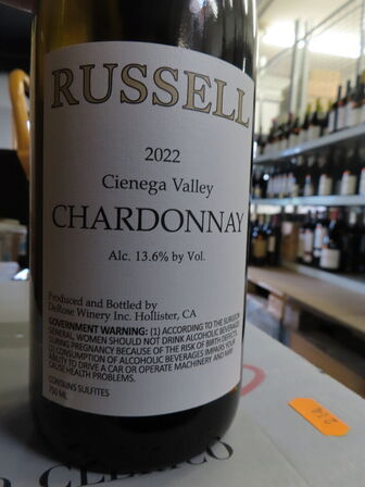 12 fl. rødvin, RUSSELCHARDONNAY CIENEGA VALLY 2022