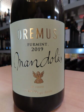6 fl. hvidvin, OREMUS MANDOLAS FURMINT 2019