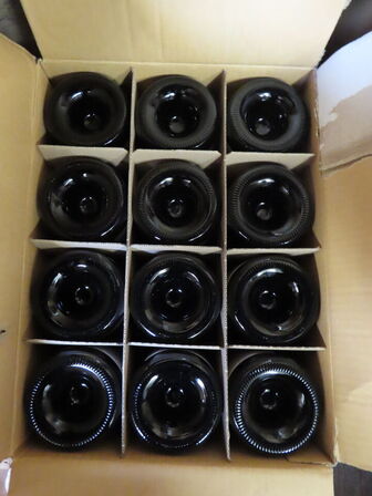 12 fl. rødvin, RUSSELCHARDONNAY CIENEGA VALLY 2022